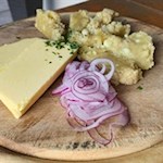 Im Larchhof am Ratschinger Talweg wird auch Graukäse serviert