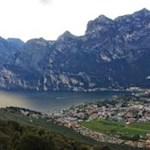 Vista sulla mondana Riva, la città più settentrionale del lago di Garda