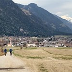 Von Gais folgen wir zunächst dem Feldweg in Richtung Waldsaum