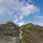 Sanft windet sich der Weg von der Plattner- zur Bärentalerspitze