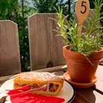 Apfelstrudel der Pecolhütte