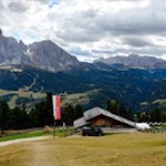 Die-Seurasas-Hütte-vor-malerischer-Kulisse