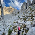 Durch ein Gewirr aus Steinen und Felsblöcken zurück nach Obereggen