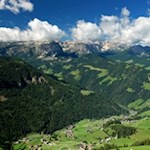 Blick ins Gadertal von der Kreuzspitze