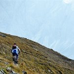 Auf dem Karnischen Höhenweg ist auch so mancher Mountainbiker anzutreffen