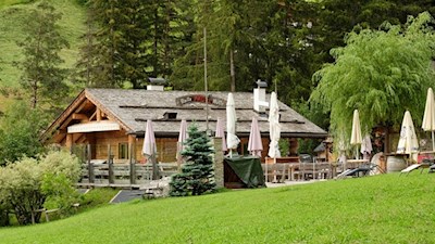 Die gemütliche Pauli Hütte im Annatal