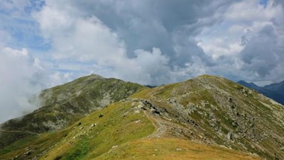 Über einen aussichtsreichen Gipfelgrat auf die Königsangerspitze