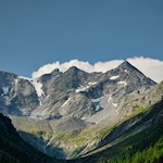 Vor der Kulisse der Ahrntaler Bergwelt zur Riesa Alm