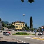 Nei pressi di questa rotonda inizia l'escursione alla Cappella di Santa Barbara