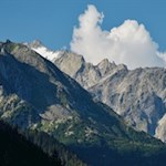 Blick auf die gegenüberliegende Bergwelt
