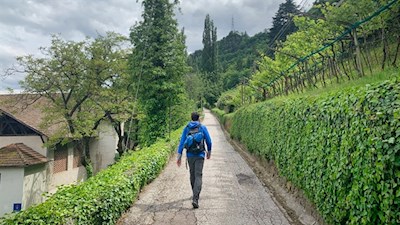 Zunächst folgen wir dem Brandisweg