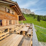 Sonnenterrasse Messnerjoch Hütte