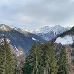 Bereits während des Aufstiegs eröffnen sich schöne Ausblicke