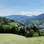 Die Wanderung nach Bad Dreikirchen eröffnet malerische Ausblicke