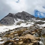 Über schrofiges Gelände auf die Hohe Kreuzspitze