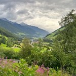 Auf dem Weg zum Luttacher Wasserfall öffnen sich schöne Ausblicke