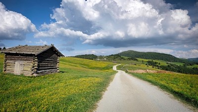 Vor der Kulisse des Astjochs zur Starkenfeldhütte