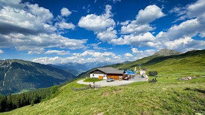 Saxnerhütte am Ratschinger Almenweg
