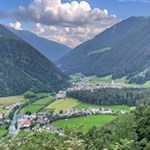 Ausblick ins nunmehr tiefer liegende Luttach