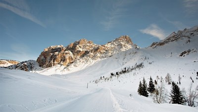 Durch die bezaubernde Winterlandschaft zur Lavarellahütte