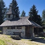 Am Pianer Kirchlein lädt die letzte Station zum Innehalten und Verweilen ein