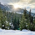 Im Schein der untergehenden Abendsonne zurück zur Siedlung Karersee