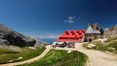 Tierser Alpl vor blauem Sommerhimmel