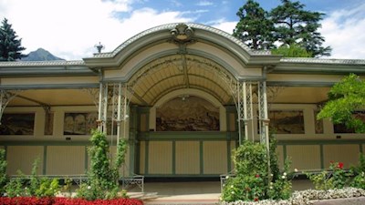 Die Wandelhalle lud die mondänen Gästen von einst zur sanften Bewegungstherapie ein