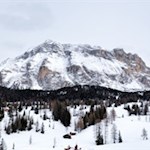 Auf den Armentarawiesen erschließen sich schöne Ausblicke auf den Heiligkreuzkofel