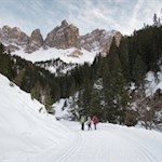 Auf dem Rückweg entfalten sich traumverlorene Ausblicke auf die Aferer Geisler