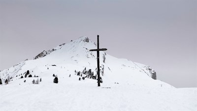 Limojoch mit dem Col Bechei im Hintergrund