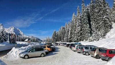 Parkplatz auf dem Kreuzbergpass