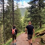 Attraverso la selva fino alla malga Dusler