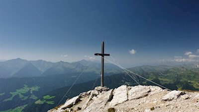 Gipfelkreuz der Telfer Weißen