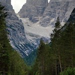 Mit der Cristallogruppe im Rücken führt der Rad- und Spazierweg zum Dürrensee zurück