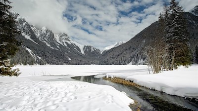 Am Südufer des Antholzer Sees