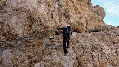 Der Weg auf die Große Cirspitze ist teilweise mit Stahlseilen versehen