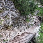 Der Weg zum Sorapis See führt über gesicherte Passagen
