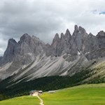 Die Brogles Hütte zu Füßen der Villnösser Geisler