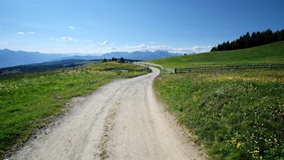 Auf sanften Wegen zur Starkenfeldhütte