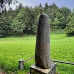 Ehrenburger Meilenstein am Römerweg