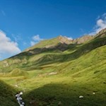 Über abgeschiedene Grashänge zum Wilden See