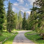 Su strade asfaltate si ritorna all'Hotel Cristallo