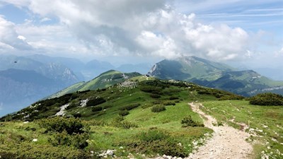Durch die malerische Landschaft auf die Cima delle Pozzette
