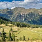 Ausblick von der Kerschbaumeralm auf die Wetterspitze und die Telfer Weißen