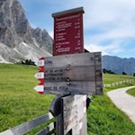 Bei der Munt de Fornella zweigt der Wanderweg Nr. 8B ab