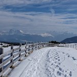 Auch-im-Winter-zieht-die-Villanderer-Alm-viele-Wanderbegeisterte-an