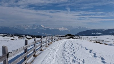 Auch im Winter zieht die Villanderer Alm viele Wanderbegeisterte an