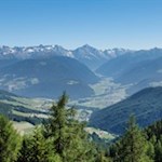 Blick ins Antholzer Tal und auf die umliegende Bergwelt