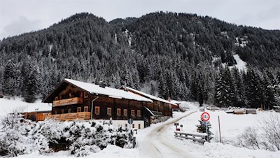 Beim Marakirchl zweigt der Karbachweg ab